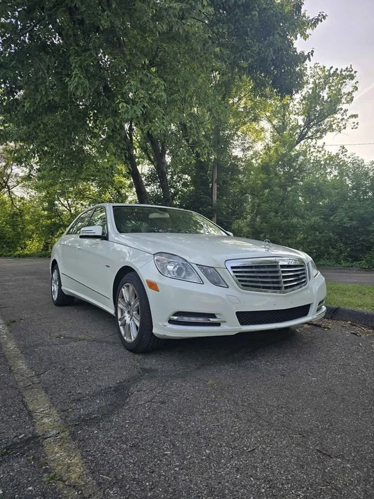 2012 Mercedes-Benz W212 E-Class - Image 2 of 16
