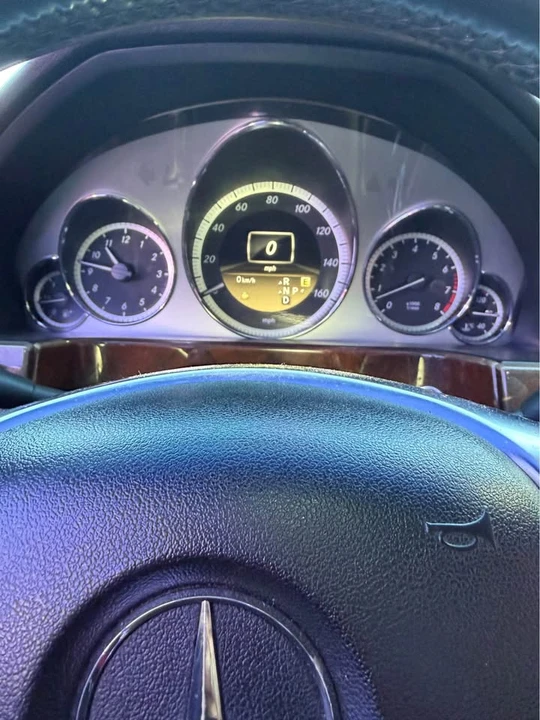 2012 Mercedes-Benz W212 E-Class - Image 2 of 3