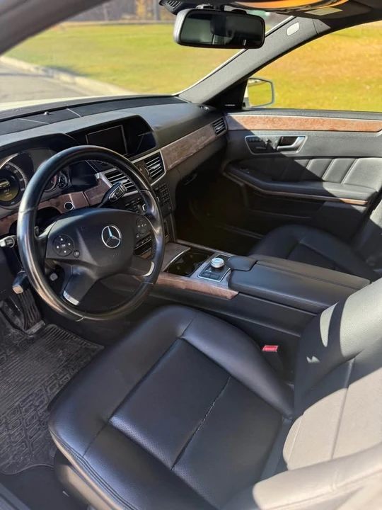 2012 Mercedes-Benz W212 E-Class - Image 13 of 15
