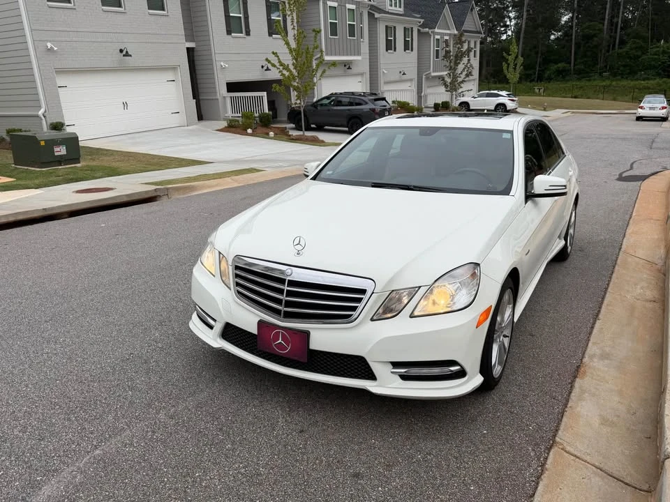 2012 Mercedes-Benz W212 E-Class - Image 2 of 20