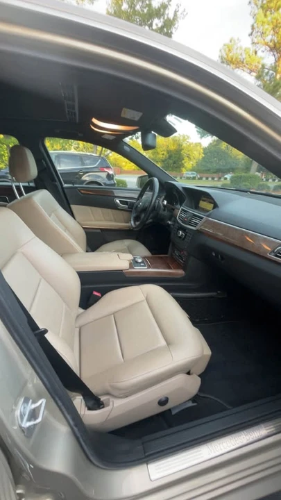 2012 Mercedes-Benz W212 E-Class - Image 8 of 11
