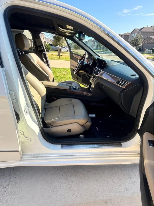 2012 Mercedes-Benz W212 E-Class - Image 12 of 20