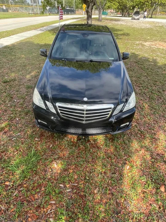 2012 Mercedes-Benz W212 E-Class - Image 2 of 16