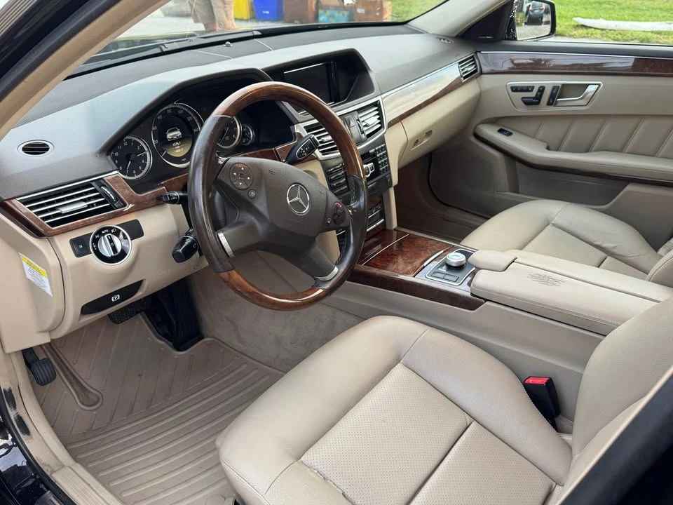 2012 Mercedes-Benz W212 E-Class - Image 9 of 16