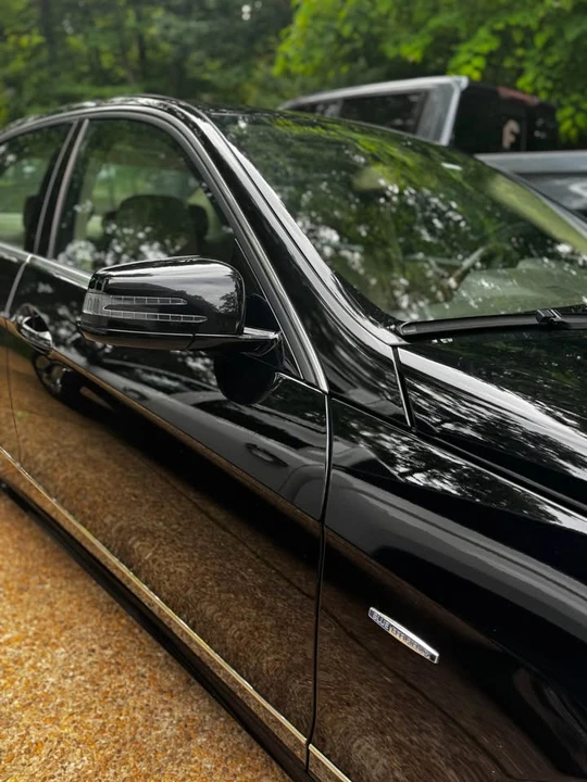 2012 Mercedes-Benz W212 E-Class - Image 2 of 2