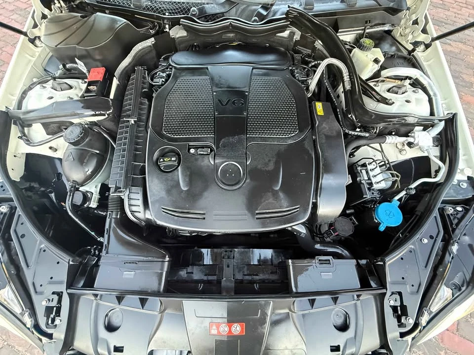 2012 Mercedes-Benz C207/A207 E-Class Coupe & Convertible - Image 8 of 10