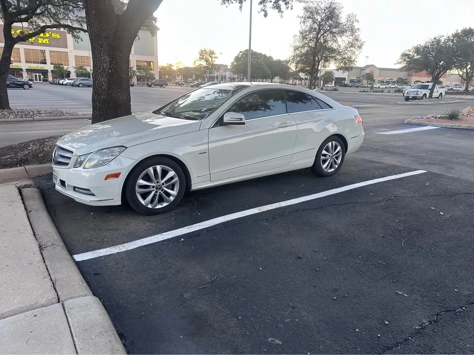 2012 Mercedes-Benz C207/A207 E-Class Coupe & Convertible - Image 2 of 12