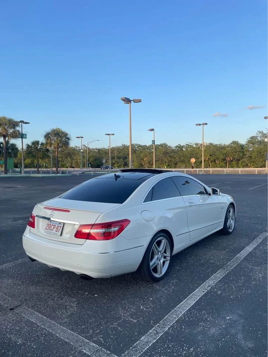 2012 Mercedes-Benz C207/A207 E-Class Coupe & Convertible - Image 3 of 7