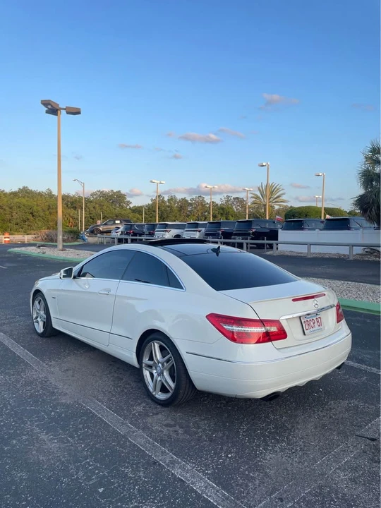 2012 Mercedes-Benz C207/A207 E-Class Coupe & Convertible - Image 4 of 7