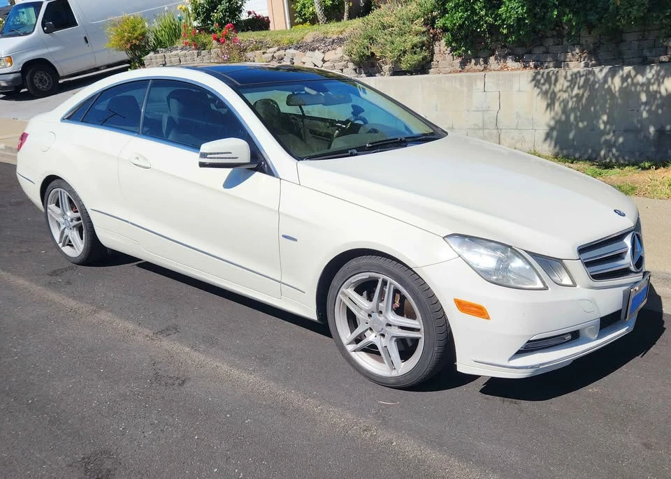 2012 Mercedes-Benz C207/A207 E-Class Coupe & Convertible - Image 9 of 10