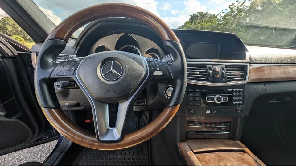 2012 Mercedes-Benz W212 E-Class - Image 12 of 14