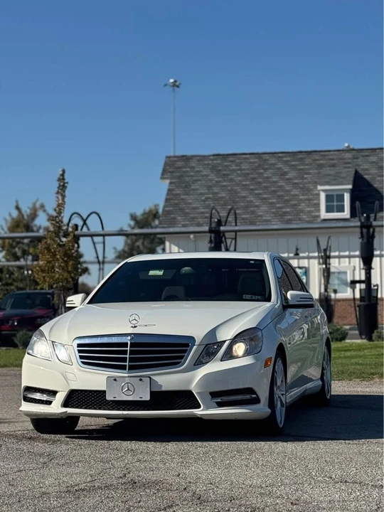 2012 Mercedes-Benz W212 E-Class - Image 2 of 18