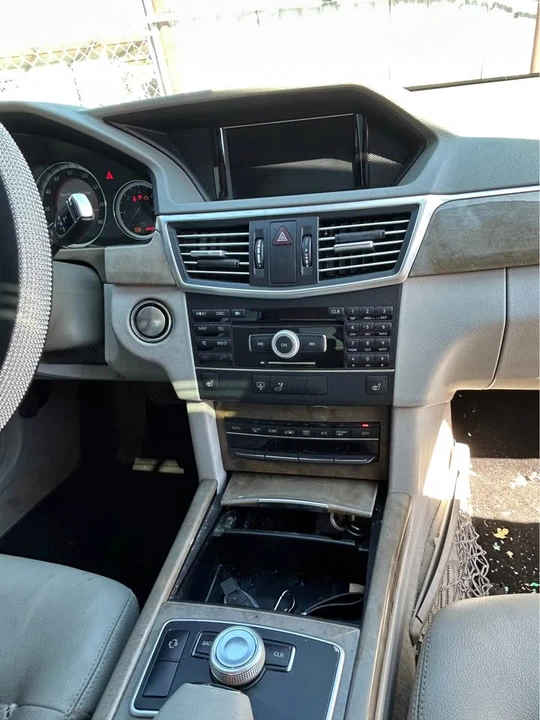 2012 Mercedes-Benz W212 E-Class - Image 7 of 11