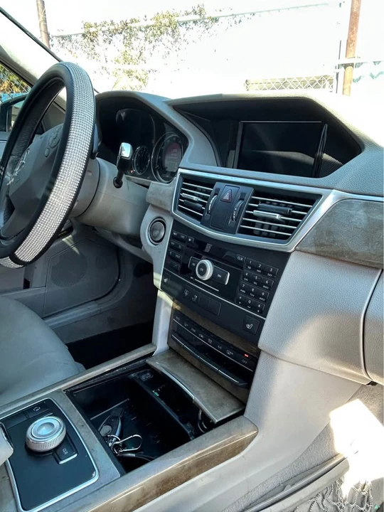 2012 Mercedes-Benz W212 E-Class - Image 6 of 11