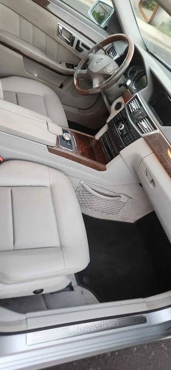 2012 Mercedes-Benz W212 E-Class - Image 11 of 19