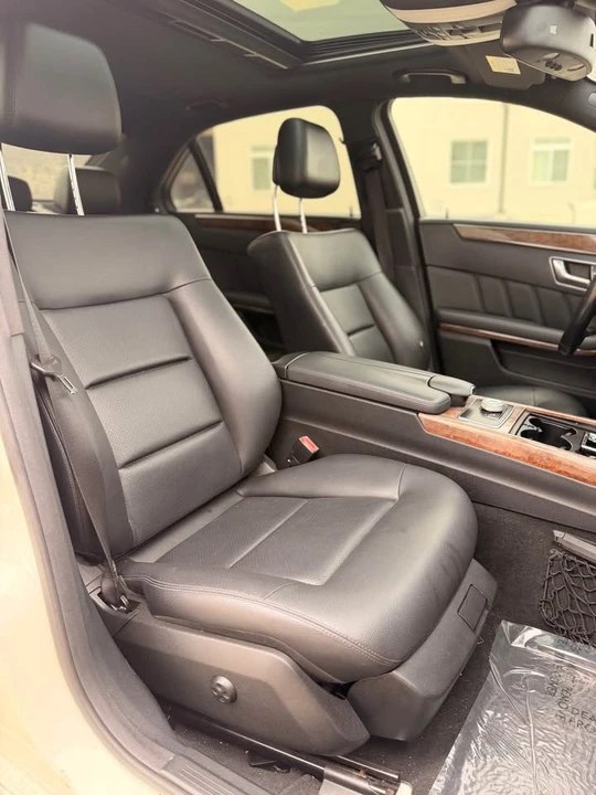 2012 Mercedes-Benz W212 E-Class - Image 13 of 17