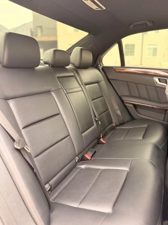 2012 Mercedes-Benz W212 E-Class - Image 14 of 17