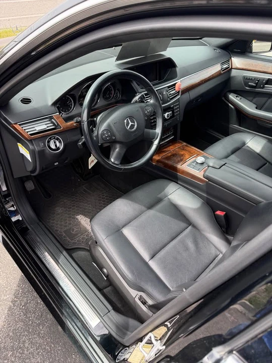 2012 Mercedes-Benz W212 E-Class - Image 11 of 17