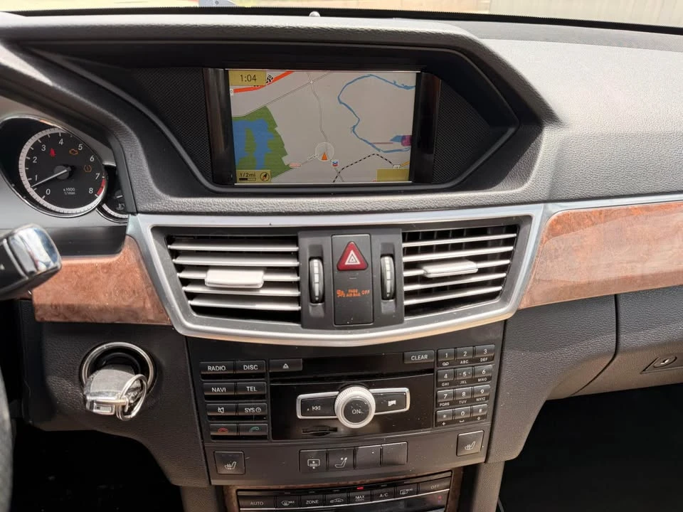 2012 Mercedes-Benz W212 E-Class - Image 11 of 16