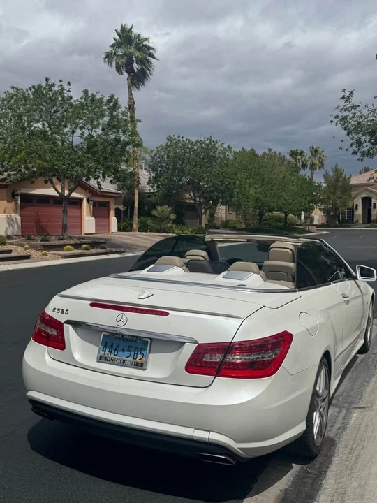 2012 Mercedes-Benz C207/A207 E-Class Coupe & Convertible - Image 2 of 12