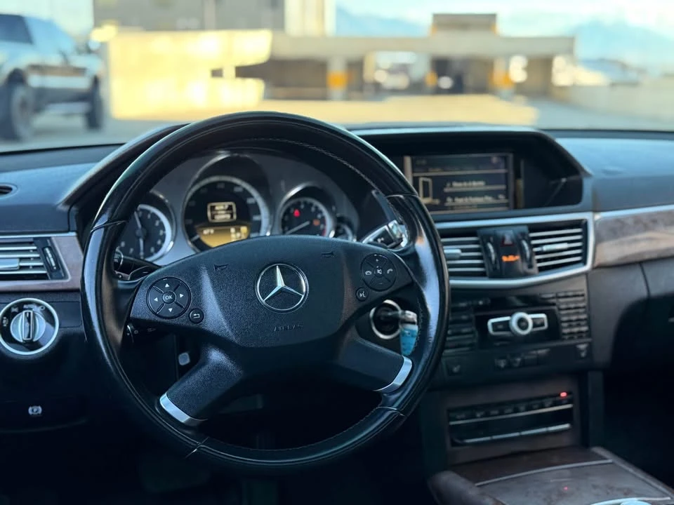 2012 Mercedes-Benz W212 E-Class - Image 12 of 18