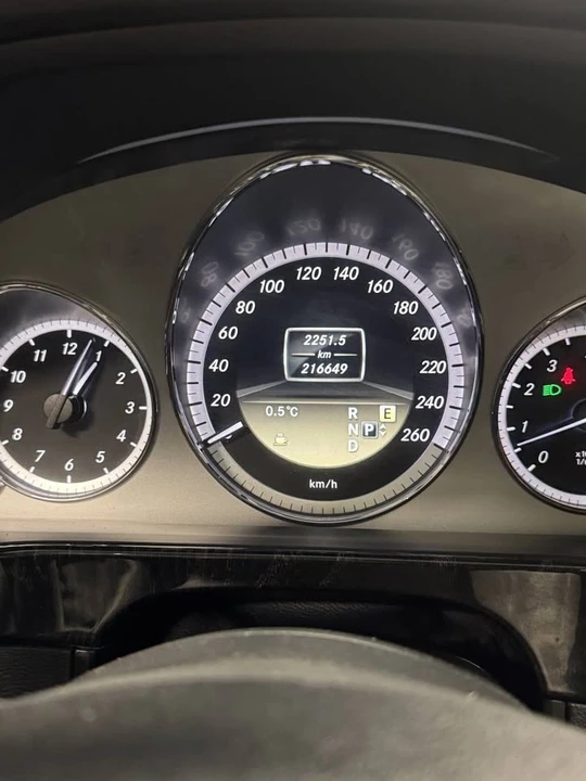2012 Mercedes-Benz W212 E-Class - Image 8 of 15