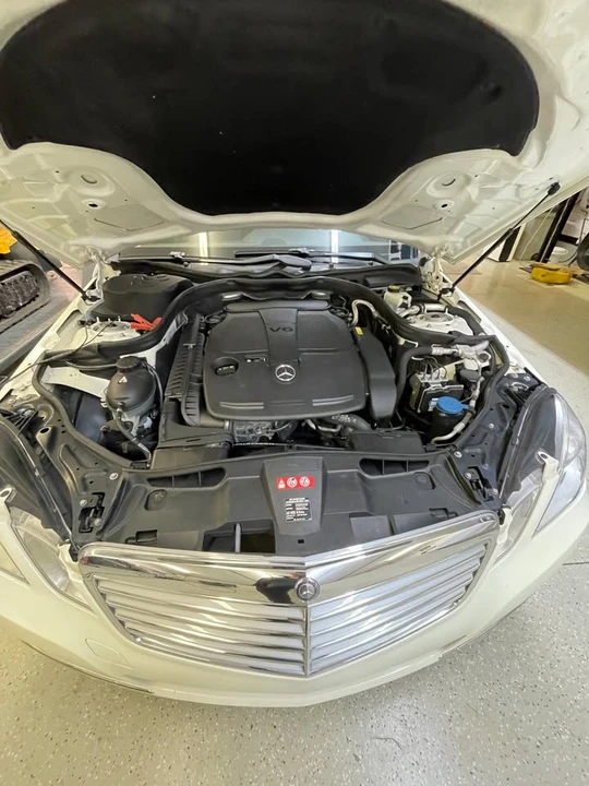 2012 Mercedes-Benz W212 E-Class - Image 5 of 11