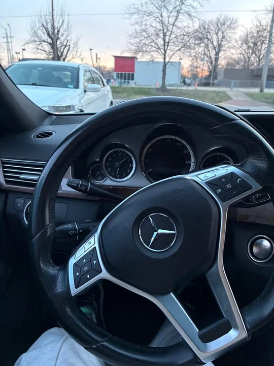 2012 Mercedes-Benz W212 E-Class - Image 8 of 9