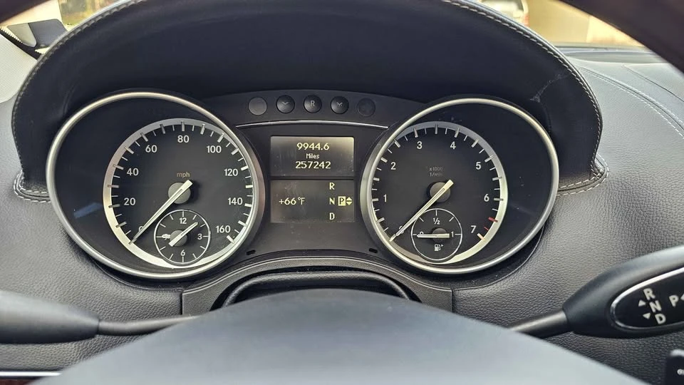 2012 Mercedes-Benz X164 GL-Class - Image 12 of 17