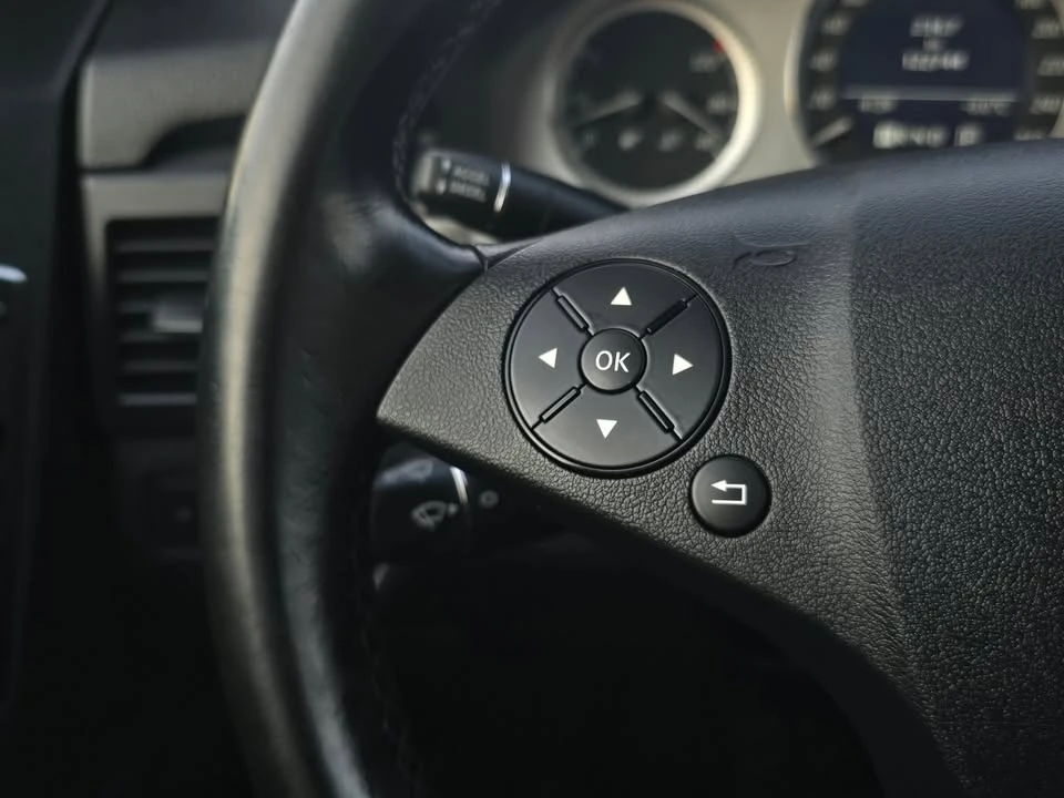 2012 Mercedes-Benz GLK-Class - Image 18 of 20