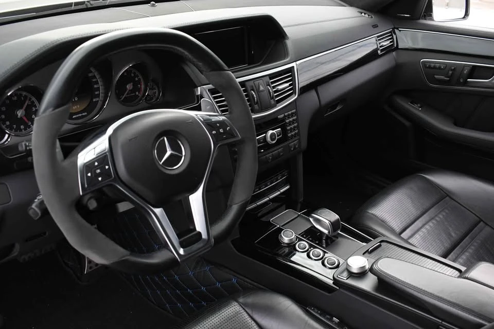 2012 Mercedes-Benz W212 E 63 AMG - Image 10 of 20