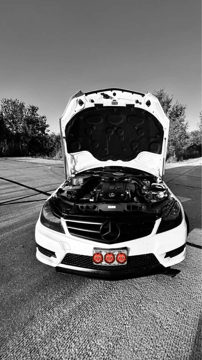 2012 Mercedes-Benz - Image 5 of 8