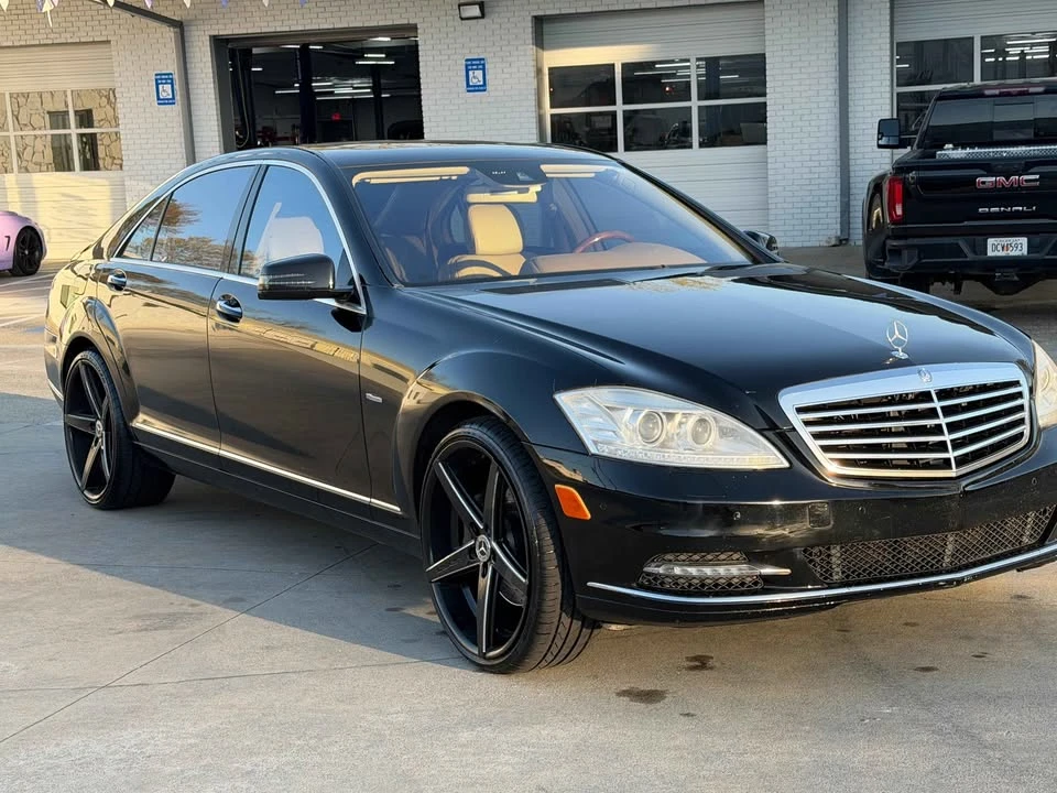 2012 Mercedes-Benz - Image 12 of 12