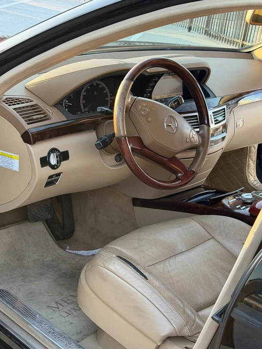 2012 Mercedes-Benz - Image 9 of 12