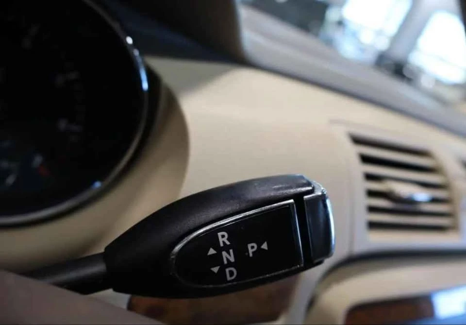 2012 Mercedes-Benz W251 R-Class - Image 5 of 8