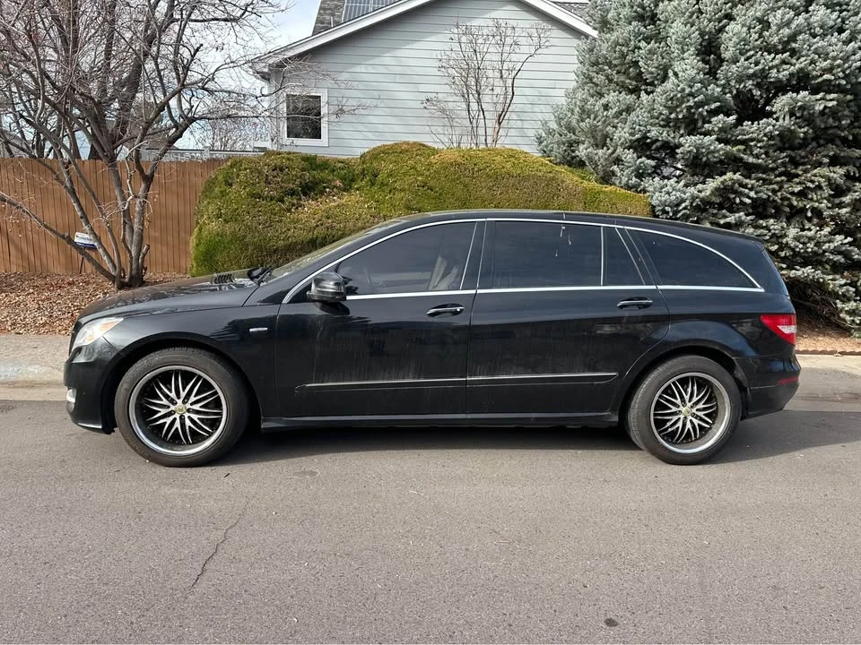 2012 Mercedes-Benz W251 R-Class - Image 2 of 13