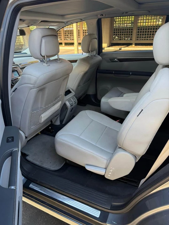 2012 Mercedes-Benz W251 R-Class - Image 7 of 10