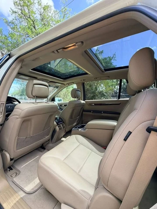 2012 Mercedes-Benz W251 R-Class - Image 9 of 14