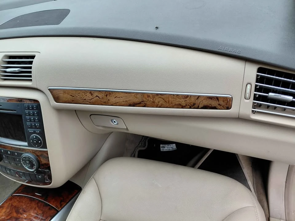 2012 Mercedes-Benz W251 R-Class - Image 9 of 11