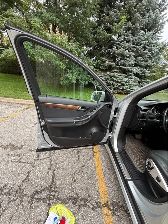 2012 Mercedes-Benz W251 R-Class - Image 15 of 19