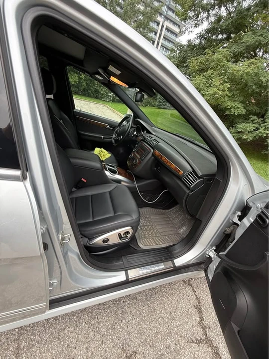 2012 Mercedes-Benz W251 R-Class - Image 12 of 19