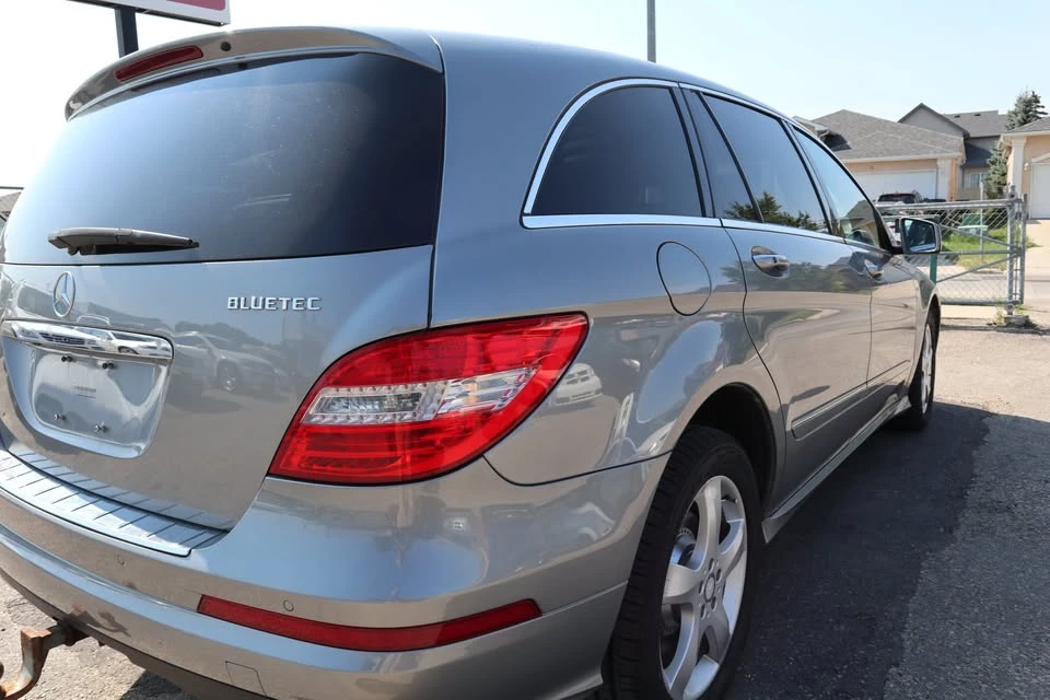 2012 Mercedes-Benz W251 R-Class - Image 8 of 17