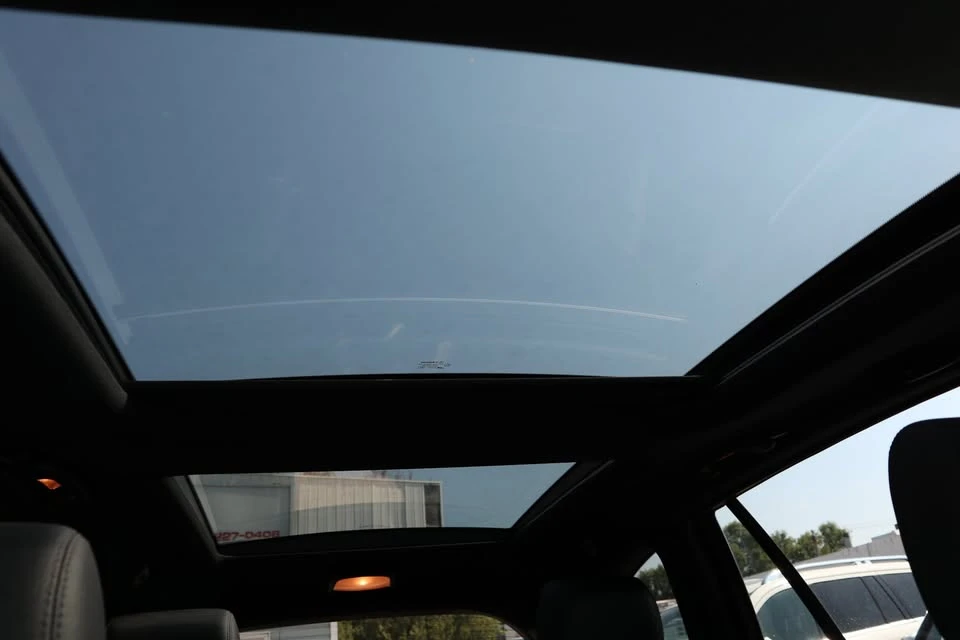 2012 Mercedes-Benz W251 R-Class - Image 16 of 17