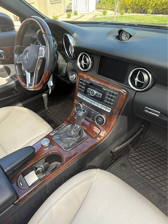 2012 Mercedes-Benz R172 SLC-Class - Image 9 of 16