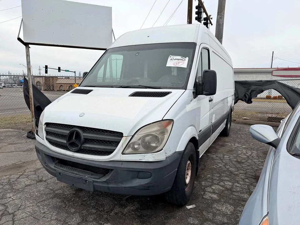 2012 Mercedes-Benz NCV3 Sprinter - Image 2 of 9
