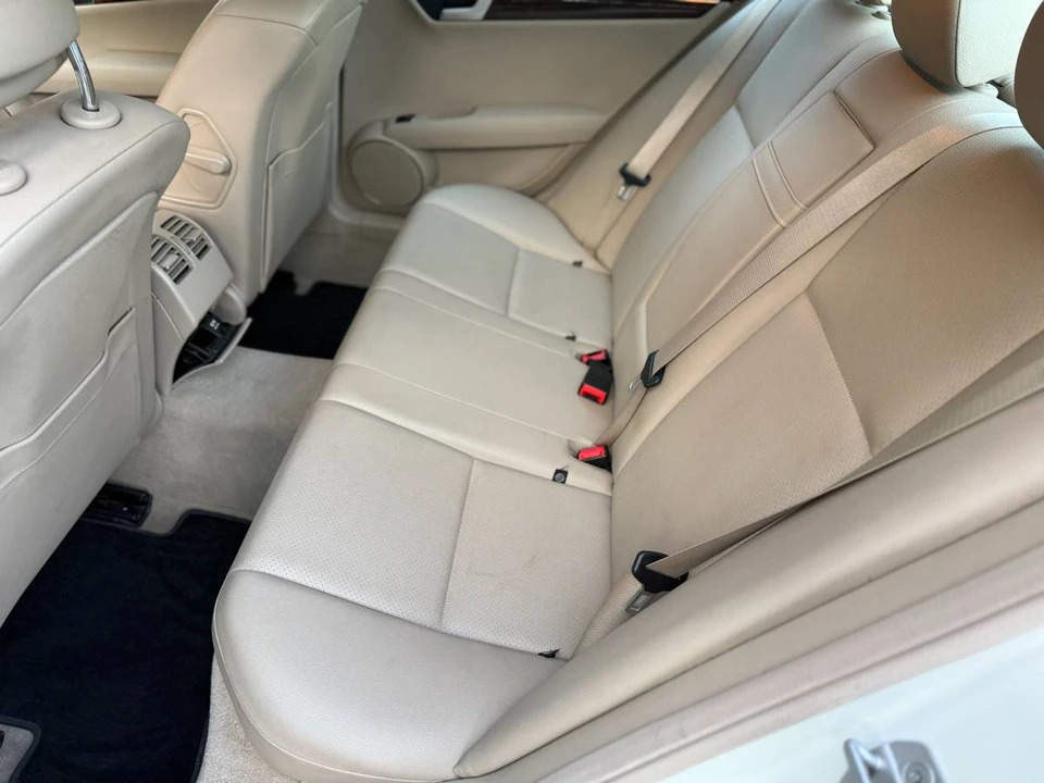 2012 Mercedes-Benz W204 C-Class - Image 21 of 24
