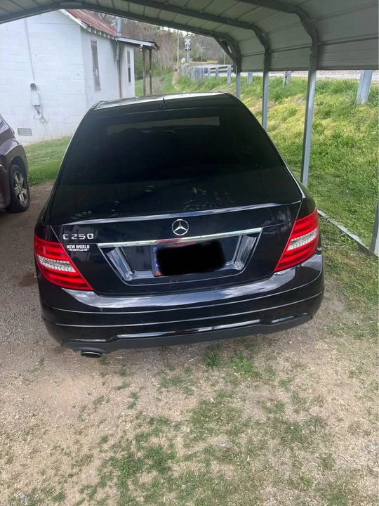 2012 Mercedes-Benz W204 C-Class - Image 10 of 11