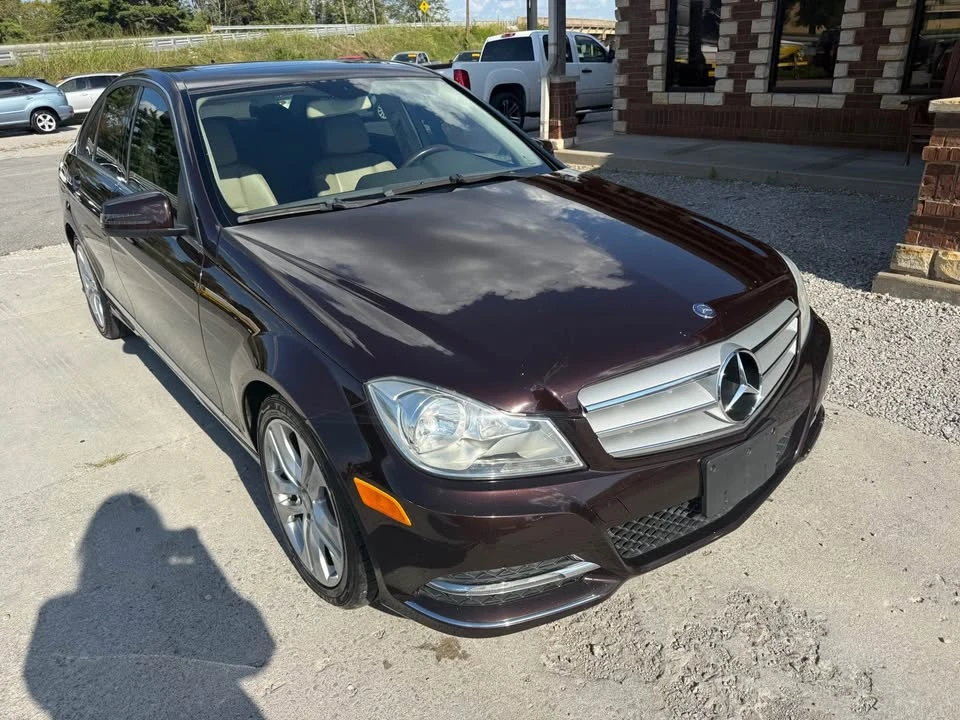 2012 Mercedes-Benz W204 C-Class - Image 2 of 7