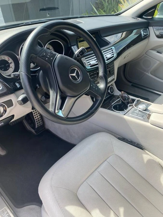 2012 Mercedes-Benz C218 CLS-Class - Image 8 of 12