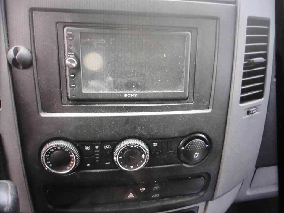2012 Mercedes-Benz NCV3 Sprinter - Image 9 of 15